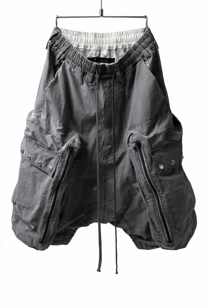 画像をギャラリービューアに読み込む, A.F ARTEFACT -BUSH- DUST DYED SARROUEL CARGO SHORTS (GREY)