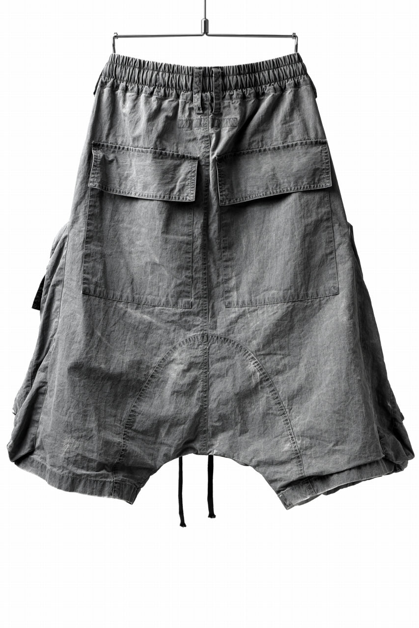 画像をギャラリービューアに読み込む, A.F ARTEFACT -BUSH- DUST DYED SARROUEL CARGO SHORTS (GREY)
