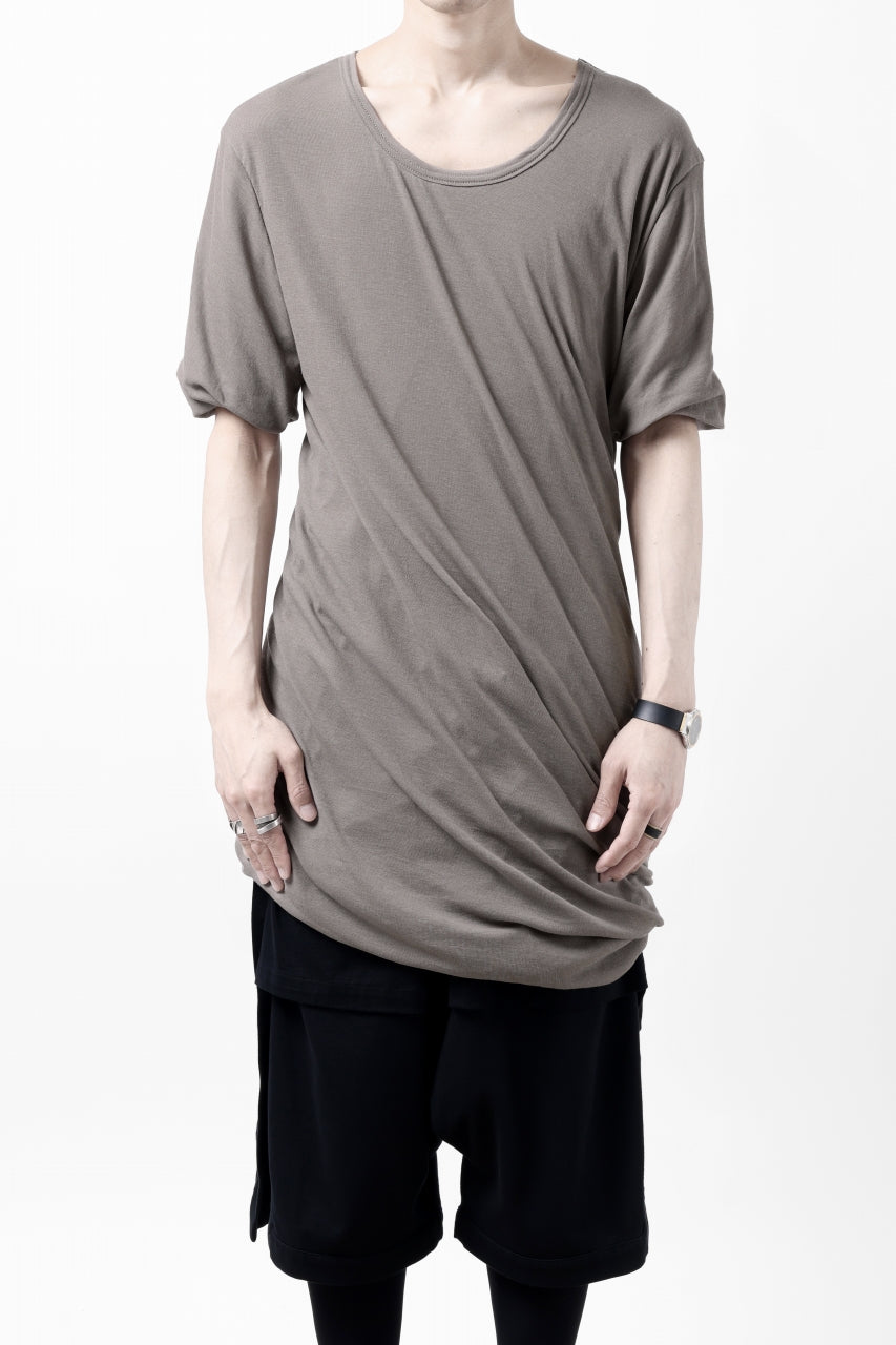 Load image into Gallery viewer, A.F ARTEFACT DRAP LAYERED TOPS / SUPIMA CO JERSEY (BROWN)