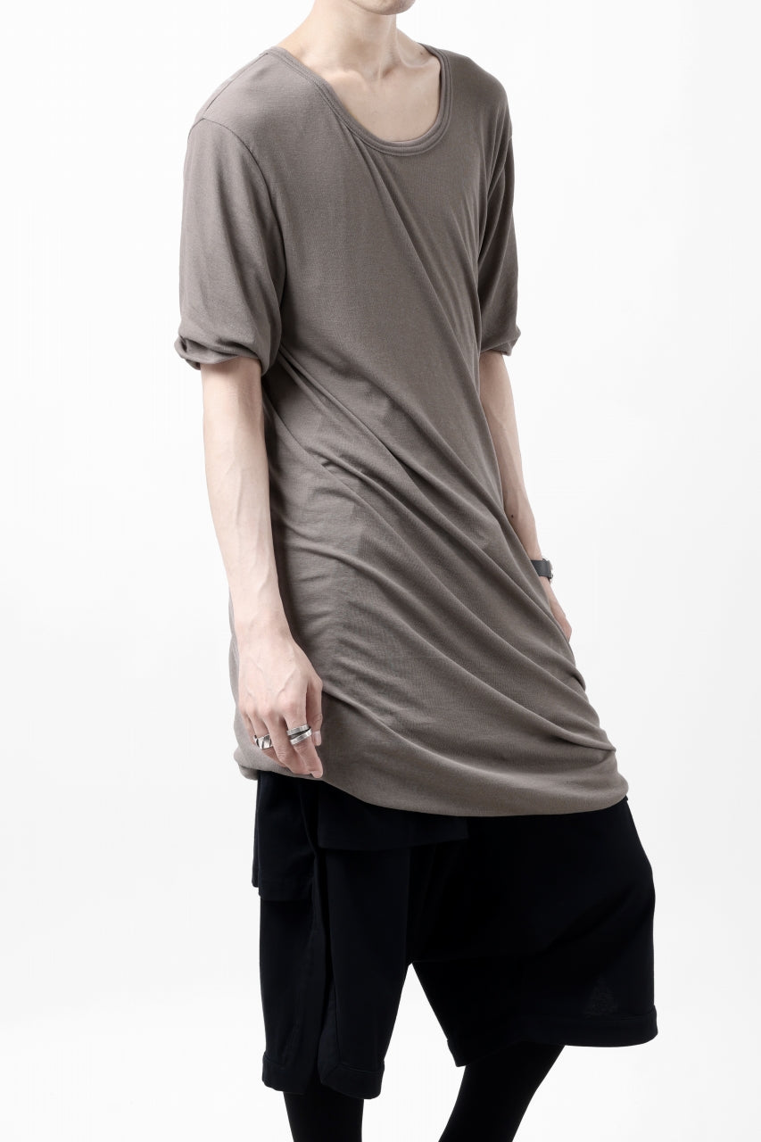 Load image into Gallery viewer, A.F ARTEFACT DRAP LAYERED TOPS / SUPIMA CO JERSEY (BROWN)