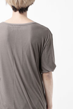 Load image into Gallery viewer, A.F ARTEFACT DRAP LAYERED TOPS / SUPIMA CO JERSEY (BROWN)