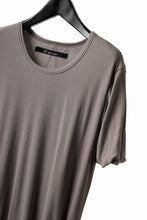 Load image into Gallery viewer, A.F ARTEFACT DRAP LAYERED TOPS / SUPIMA CO JERSEY (BROWN)