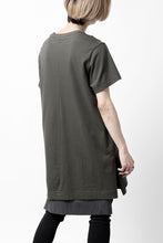 Load image into Gallery viewer, A.F ARTEFACT CREW NECK TEE / ABSTRACT PRINT Ver. (KHAKI)