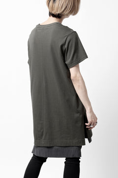 Load image into Gallery viewer, A.F ARTEFACT CREW NECK TEE / ABSTRACT PRINT Ver. (KHAKI)