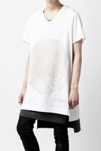Load image into Gallery viewer, A.F ARTEFACT CREW NECK TEE / ABSTRACT PRINT Ver. (WHITE)