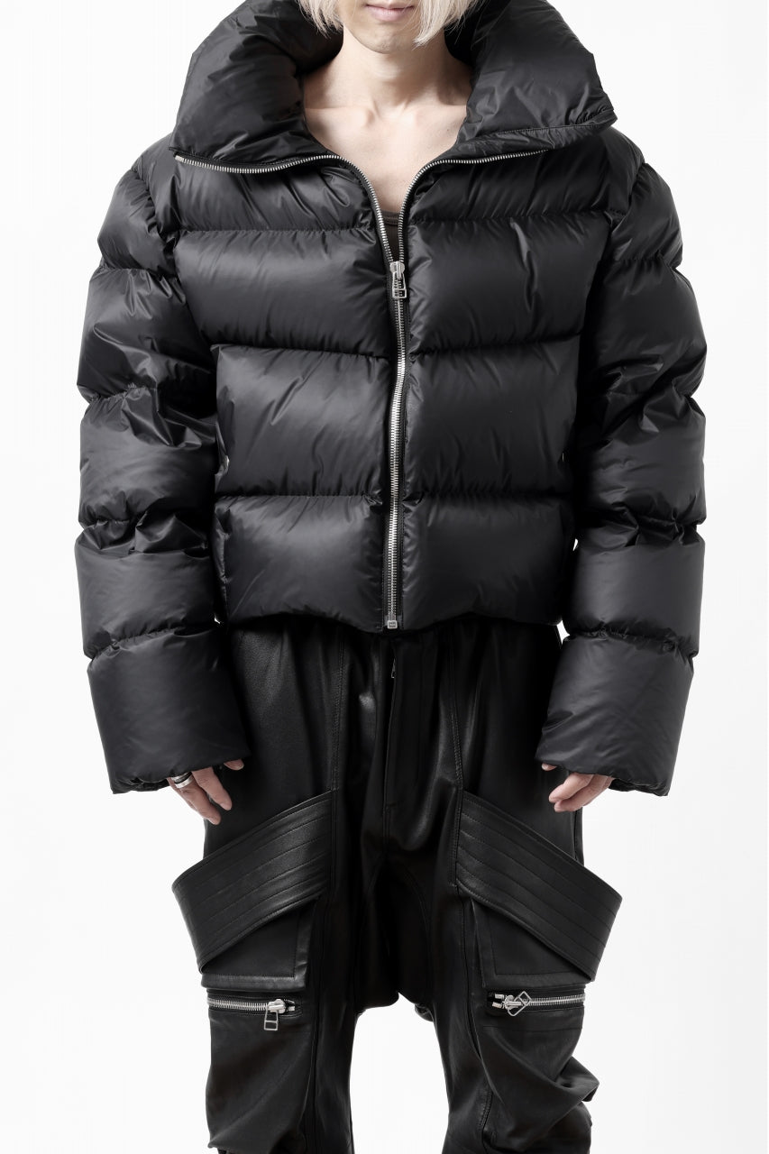 画像をギャラリービューアに読み込む, A.F ARTEFACT HIGH-NECK SHORT DOWN JACKET (BLACK)