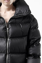 画像をギャラリービューアに読み込む, A.F ARTEFACT HIGH-NECK SHORT DOWN JACKET (BLACK)