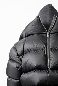 画像をギャラリービューアに読み込む, A.F ARTEFACT HIGH-NECK SHORT DOWN JACKET (BLACK)