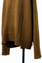画像をギャラリービューアに読み込む, A.F ARTEFACT LOWGAUGE CABLE KNIT PULLOVER IRREGULAR-HEM (MUSTARD)