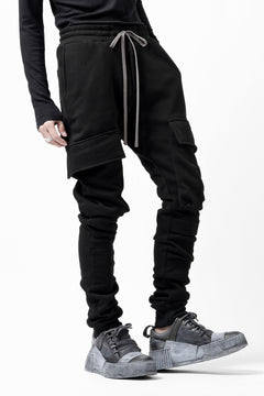 画像をギャラリービューアに読み込む, A.F ARTEFACT SLIM CARGO POCKET PANTS / BOMBER HEAT® (BLACK)