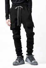画像をギャラリービューアに読み込む, A.F ARTEFACT SLIM CARGO POCKET PANTS / BOMBER HEAT® (BLACK)