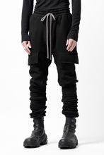 画像をギャラリービューアに読み込む, A.F ARTEFACT SLIM CARGO POCKET PANTS / BOMBER HEAT® (BLACK)