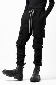 画像をギャラリービューアに読み込む, A.F ARTEFACT SLIM CARGO POCKET PANTS / BOMBER HEAT® (BLACK)