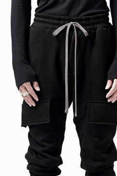 画像をギャラリービューアに読み込む, A.F ARTEFACT SLIM CARGO POCKET PANTS / BOMBER HEAT® (BLACK)