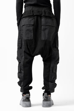 画像をギャラリービューアに読み込む, A.F ARTEFACT MILITARY CARGO SARROUEL PANTS / BOMBER HEAT® + NYLON (BLACK)