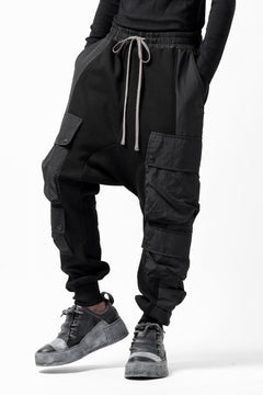 画像をギャラリービューアに読み込む, A.F ARTEFACT MILITARY CARGO SARROUEL PANTS / BOMBER HEAT® + NYLON (BLACK)