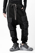 画像をギャラリービューアに読み込む, A.F ARTEFACT MILITARY CARGO SARROUEL PANTS / BOMBER HEAT® + NYLON (BLACK)