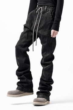 画像をギャラリービューアに読み込む, A.F ARTEFACT COATED FLARE LONG PANTS / HI-STRETCH DENIM (BLACK)