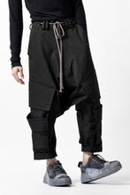 画像をギャラリービューアに読み込む, A.F ARTEFACT D-CLOTCH BIG CARGO CROPPED PANTS (BLACK)