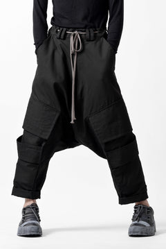画像をギャラリービューアに読み込む, A.F ARTEFACT D-CLOTCH BIG CARGO CROPPED PANTS (BLACK)
