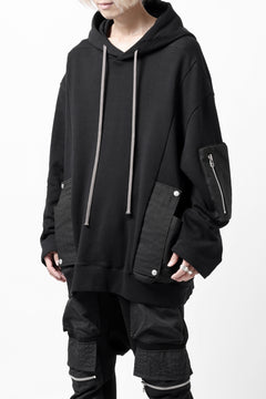 Load image into Gallery viewer, A.F ARTEFACT COMBI HOODIE PULLOVER PARKA / COTTON SWEAT (BLACK)