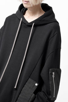 Load image into Gallery viewer, A.F ARTEFACT COMBI HOODIE PULLOVER PARKA / COTTON SWEAT (BLACK)