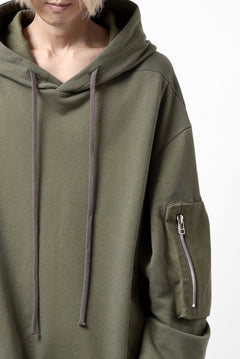 Load image into Gallery viewer, A.F ARTEFACT COMBI HOODIE PULLOVER PARKA / COTTON SWEAT (KHAKI)