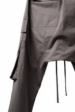 画像をギャラリービューアに読み込む, A.F ARTEFACT FRONT ZIP CARGO SARROUEL EASY PANTS (GREY)