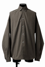 画像をギャラリービューアに読み込む, A.F ARTEFACT SNAPPED COCOON SHIRT (KHAKI)