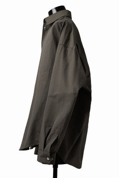 画像をギャラリービューアに読み込む, A.F ARTEFACT SNAPPED COCOON SHIRT (KHAKI)