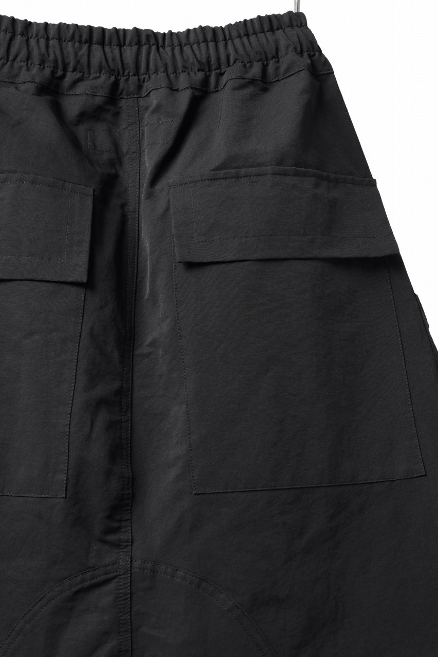 画像をギャラリービューアに読み込む, A.F ARTEFACT RADICAL-ZIP MILITARY SARROUEL SHORTS (BLACK)
