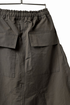 画像をギャラリービューアに読み込む, A.F ARTEFACT RADICAL-ZIP MILITARY SARROUEL SHORTS (KHAKI)