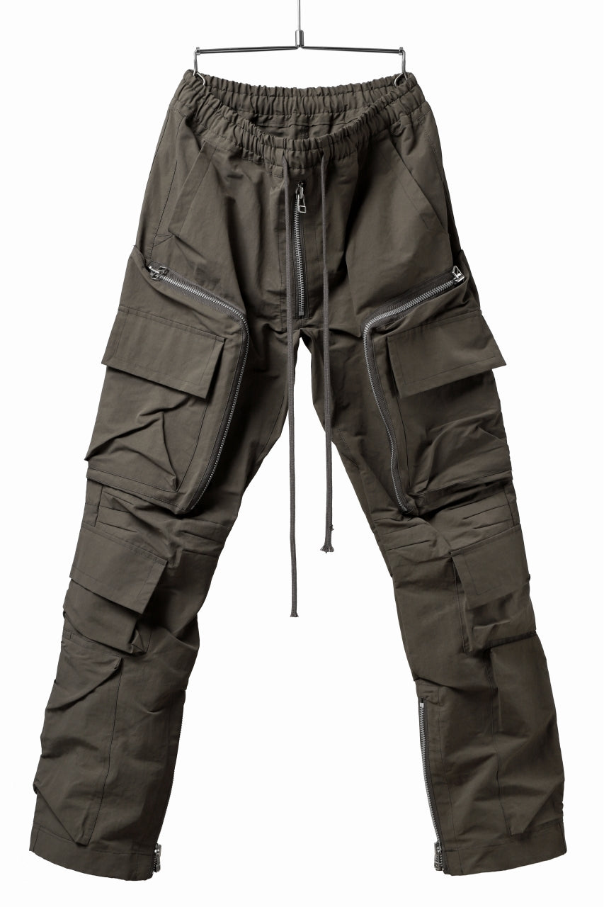 Load image into Gallery viewer, A.F ARTEFACT ZIP CARGO POCKET LONG PANTS (KHAKI)