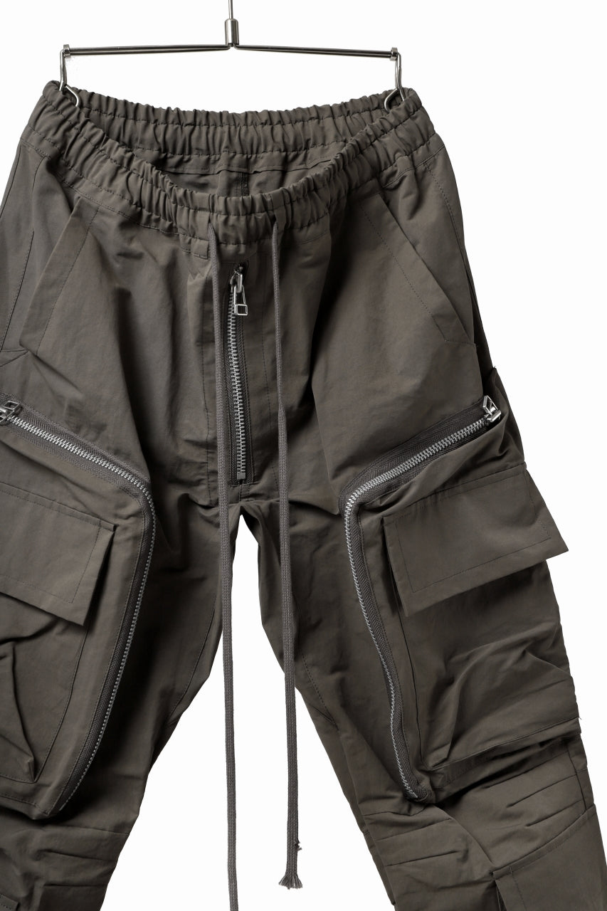 画像をギャラリービューアに読み込む, A.F ARTEFACT RADICAL-ZIP FIELD PANTS (KHAKI)