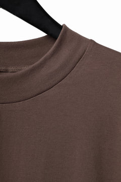 画像をギャラリービューアに読み込む, A.F ARTEFACT exclusive THICK-COLLAR BASIC T-SHIRT L/S (BROWN)