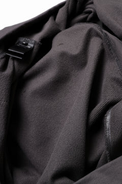 画像をギャラリービューアに読み込む, A.F ARTEFACT PYRA PATTERN PRINT CREW NECK TOPS (GREY)