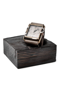画像をギャラリービューアに読み込む, TACET x ESDE - Pyramid watch in brass with Black Diamond (Automatic)