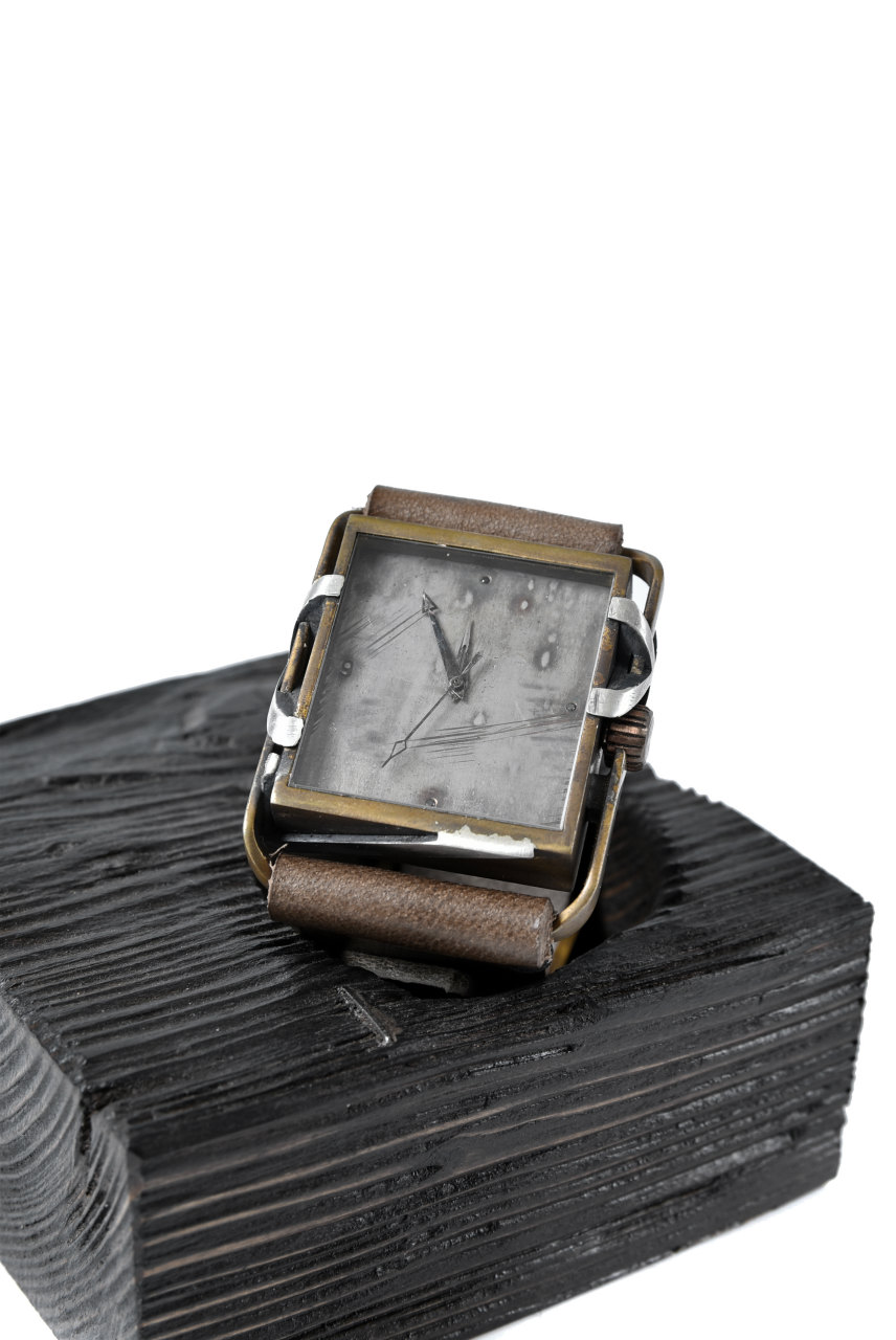 画像をギャラリービューアに読み込む, TACET x ESDE - Pyramid watch in brass with Black Diamond (Automatic)