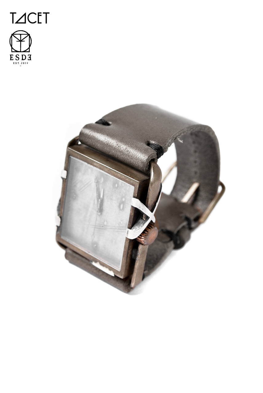 画像をギャラリービューアに読み込む, TACET x ESDE - Pyramid watch in brass with Black Diamond (Automatic)