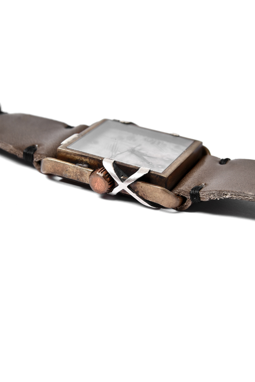 画像をギャラリービューアに読み込む, TACET x ESDE - Pyramid watch in brass with Black Diamond (Automatic)