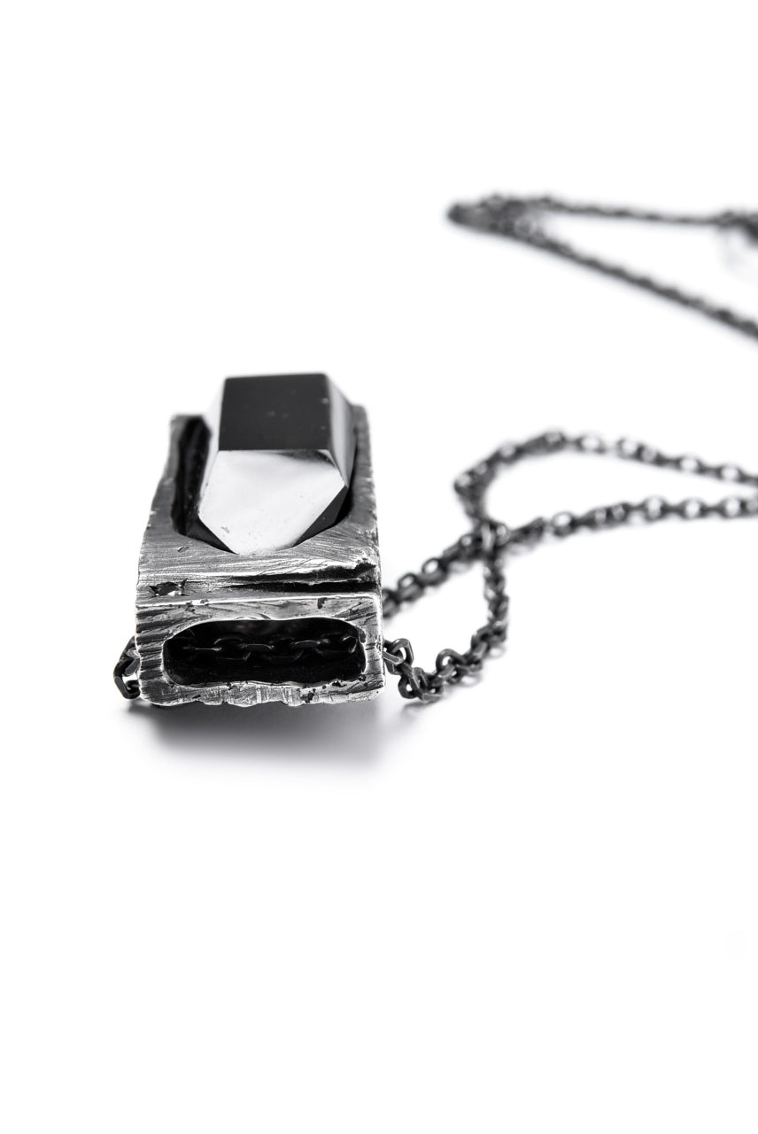 画像をギャラリービューアに読み込む, GASPARD HEX Quartz Inclusion Pendant XL with Black Diamond