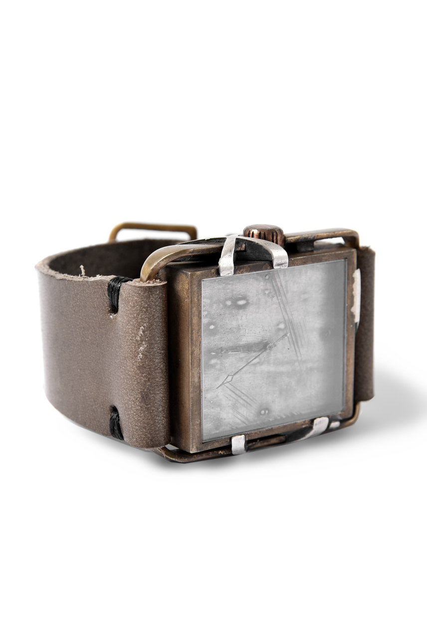 画像をギャラリービューアに読み込む, TACET x ESDE - Pyramid watch in brass with Black Diamond (Automatic)