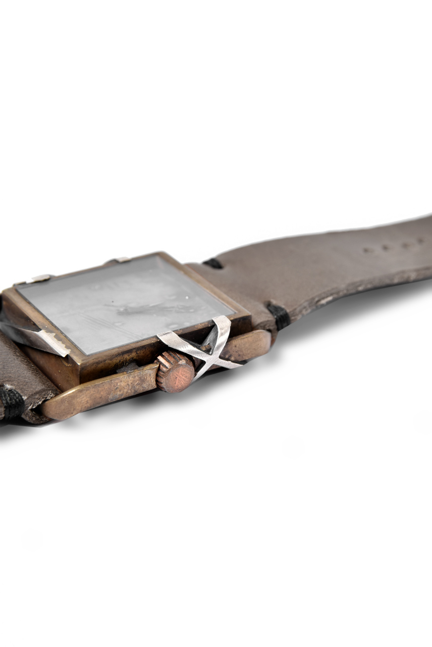 画像をギャラリービューアに読み込む, TACET x ESDE - Pyramid watch in brass with Black Diamond (Automatic)