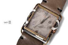 画像をギャラリービューアに読み込む, TACET x ESDE - Pyramid watch in brass with Black Diamond (Automatic)