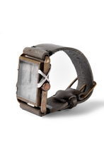 画像をギャラリービューアに読み込む, TACET x ESDE - Pyramid watch in brass with Black Diamond (Automatic)
