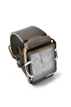 画像をギャラリービューアに読み込む, TACET x ESDE - Pyramid watch in brass with Black Diamond (Automatic)