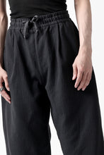 画像をギャラリービューアに読み込む, Hannibal. 7/8 Trousers / wali 216. (VINTAGE BLACK)