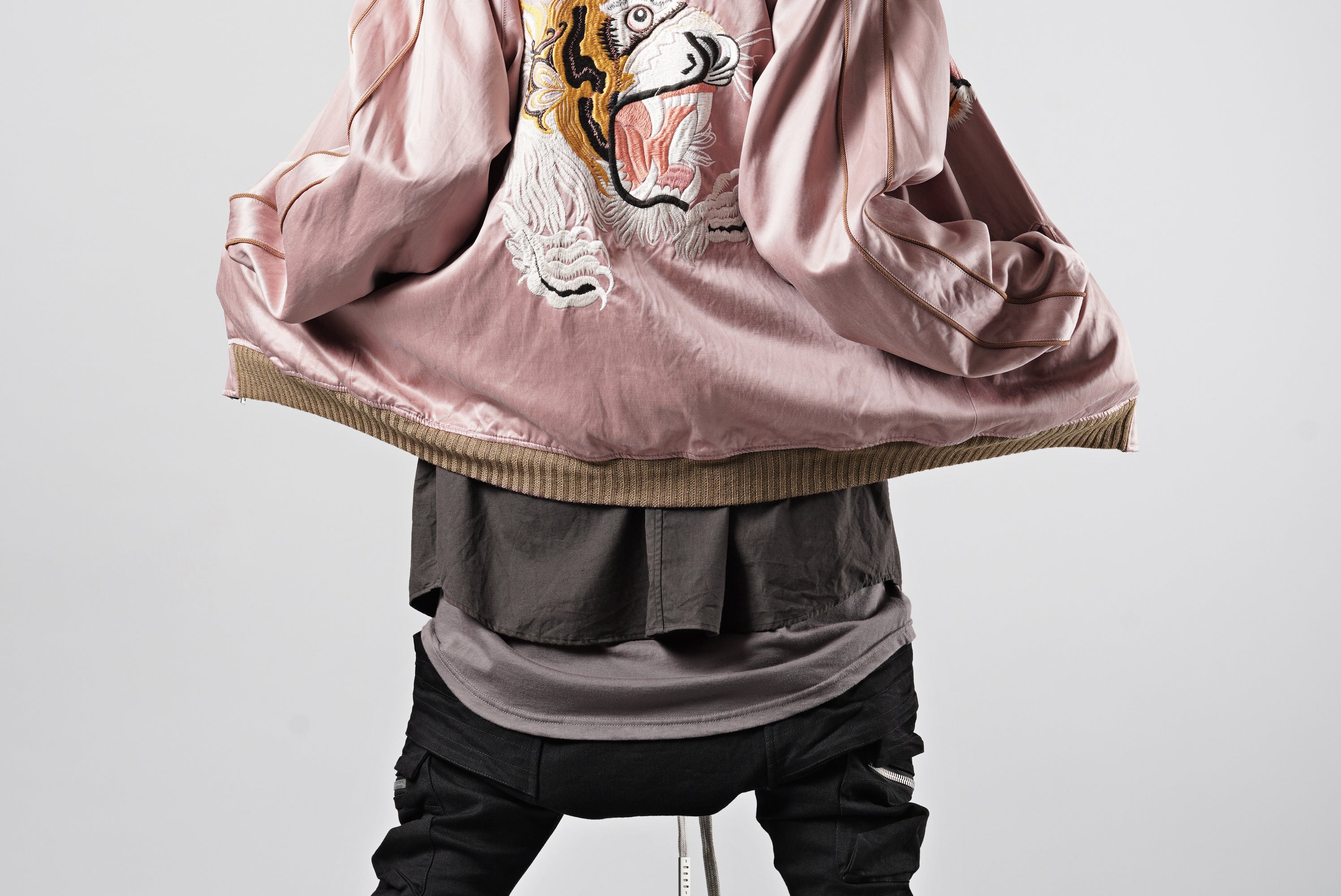 STYLING | A.F ARTEFACT × FULLCOUNT - スカジャンとサルエルスキニー