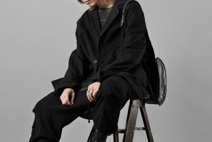 STYLING and NEW ARRIVAL | カジュアルで着やすいジャケット - Thom Krom.