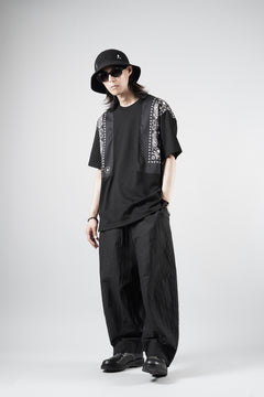 画像をギャラリービューアに読み込む, mastermind JAPAN BANDANA SS TEE / REGULAR FIT (BLACK x BLACK)